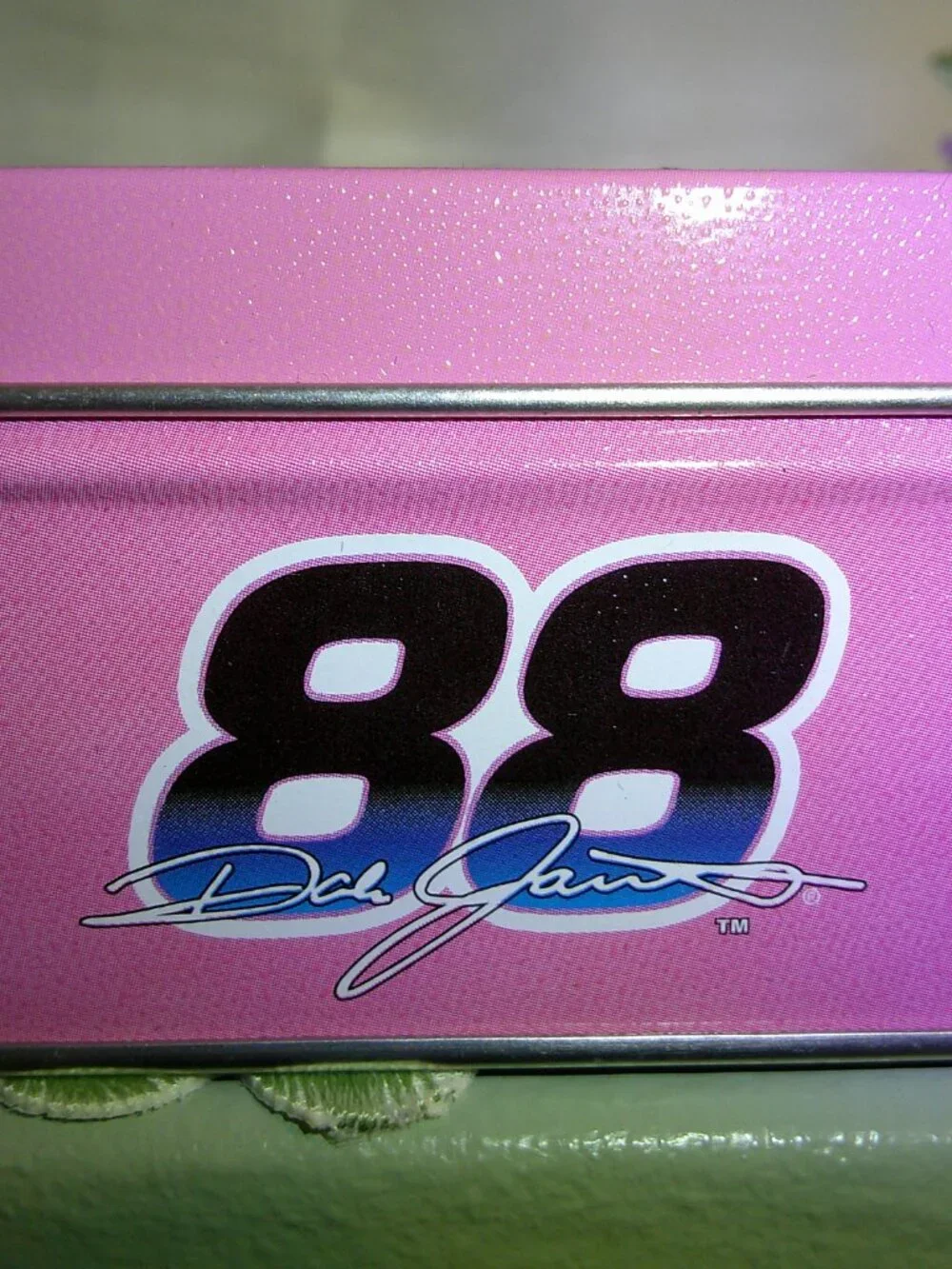 2004 RCCA Race Fans For a Cure Dale Jarrett #88, 1:64 Cars UPS Breast Cancer Tin